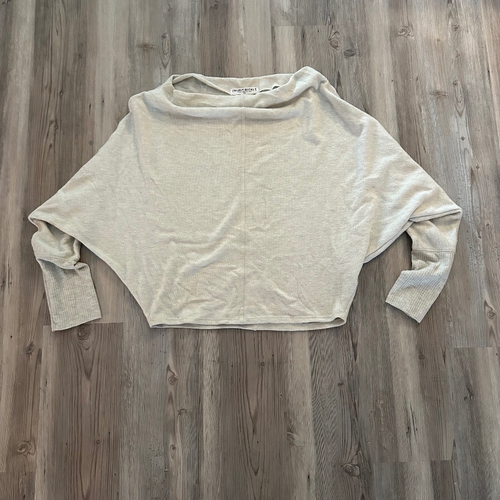 Project Social T Sweater Size Large